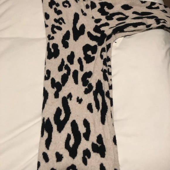 Something Navy Leopard V-Neck Cardigan - Picture 4 of 5